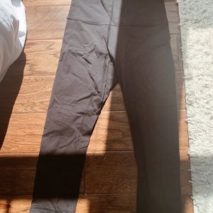 lululemon black crop leggings